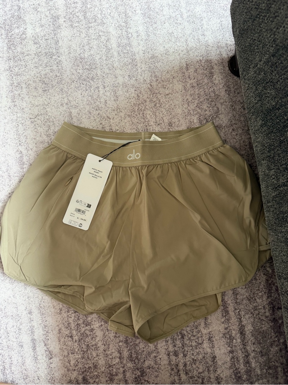 ALO Yoga Women's gravel Athletic Running Shorts